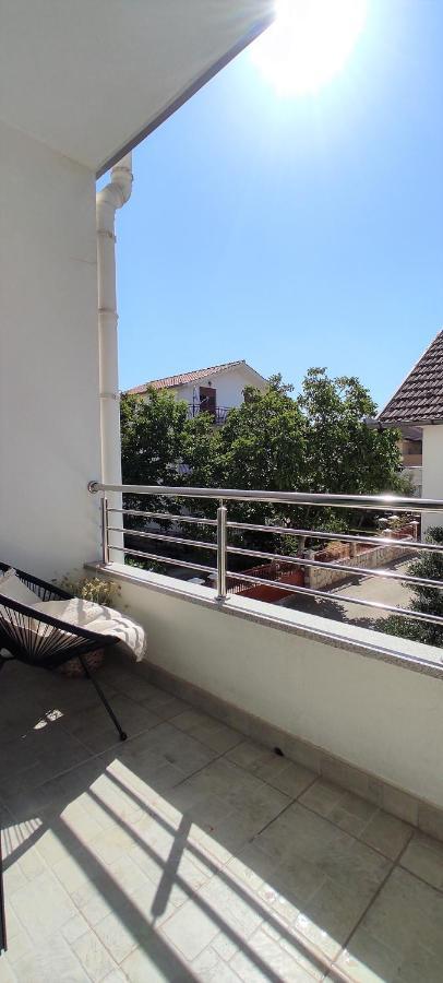 Lux Apartments Vodice Esterno foto